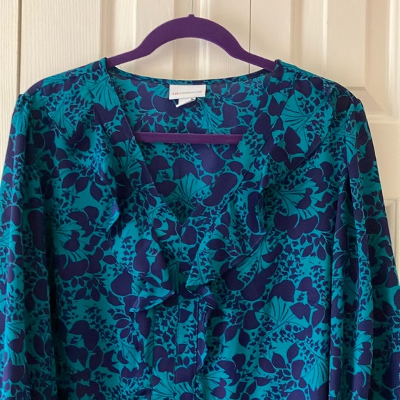 Liz Claiborne Blue Ruffled 3/4 Sleeve Blouse - Picture 3 of 4